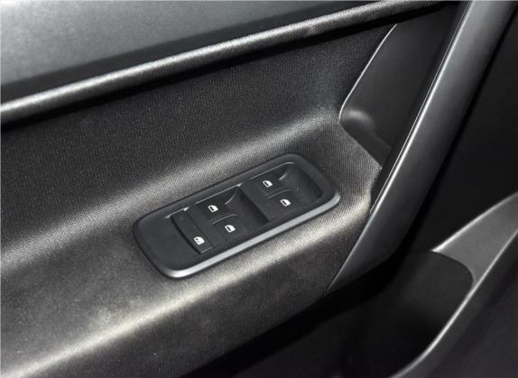 锐腾 2016款 1.5TGI 手动舒适版 车厢座椅   门窗控制