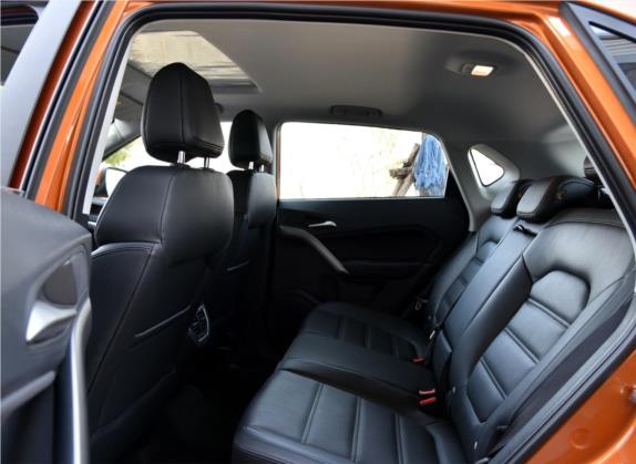 锐腾 2016款 1.5TGI 手动超值版 车厢座椅   后排空间