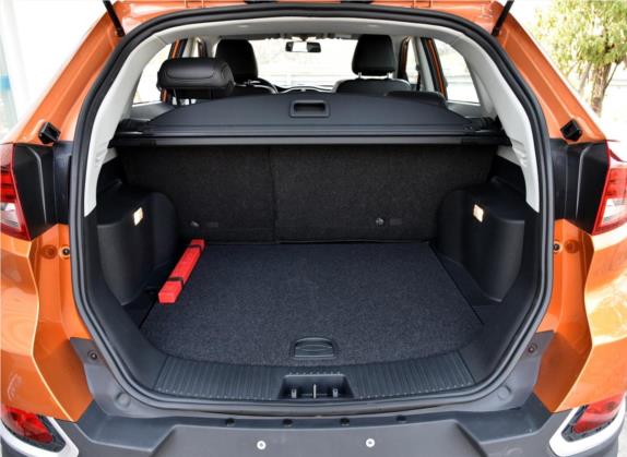 锐腾 2016款 1.5TGI 手动超值版 车厢座椅   后备厢