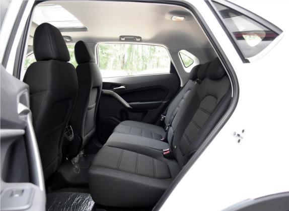 锐腾 2016款 1.5TGI TST精英版 车厢座椅   后排空间