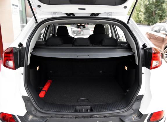 锐腾 2016款 1.5TGI TST精英版 车厢座椅   后备厢