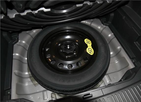 锐腾 2016款 1.5TGI TST豪华版 其他细节类   备胎