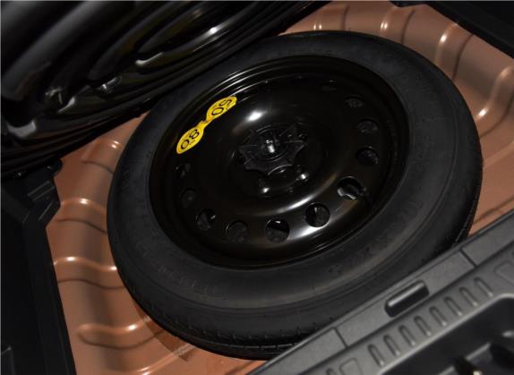 锐腾 2016款 1.5T TST inkaNet豪华版 其他细节类   备胎