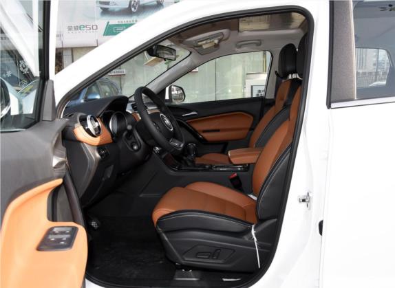 锐腾 2017款 20T 手动尊享版 车厢座椅   前排空间
