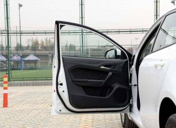 锐行 2015款 1.5T 手动风尚版 车厢座椅   前门板