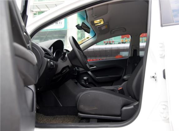 锐行 2015款 1.5T 自动风尚版 车厢座椅   前排空间