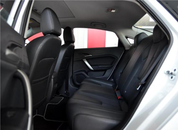 锐行 2015款 1.5T 自动豪华版 车厢座椅   后排空间