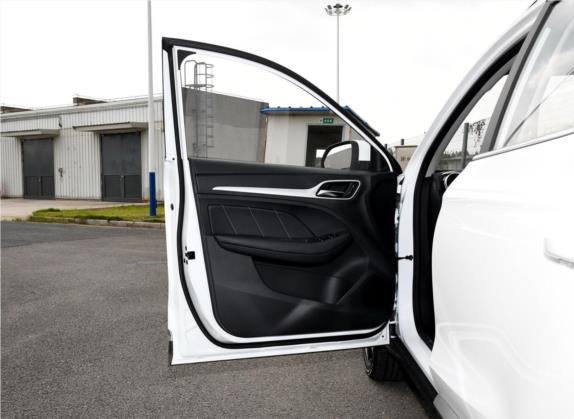 名爵ZS 2017款 1.5L 手动尊享互联网版 车厢座椅   前门板