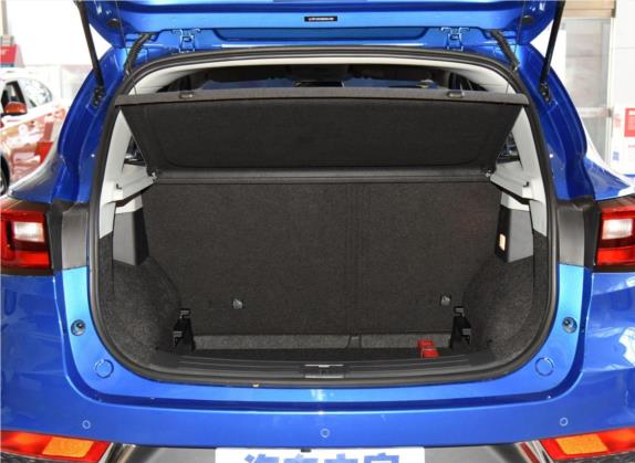 名爵ZS 2017款 1.5L 手动舒适版 车厢座椅   后备厢