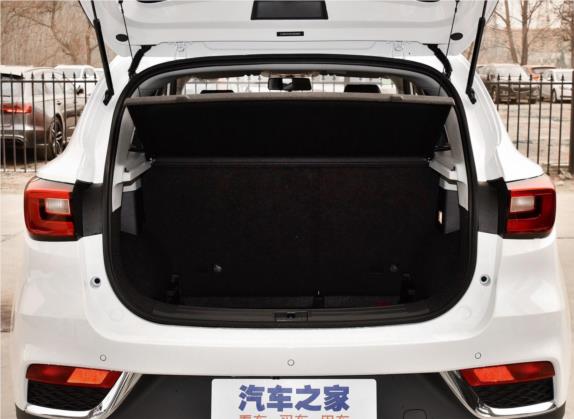 名爵ZS 2018款 1.5L 手动精英版 国V 车厢座椅   后备厢