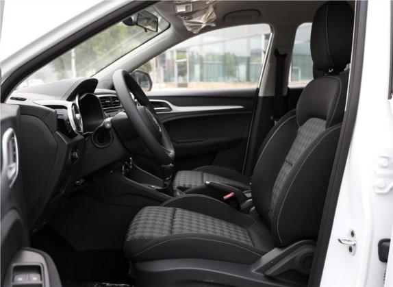 名爵ZS 2019款 1.5L 手动全球风尚版 国VI 车厢座椅   前排空间