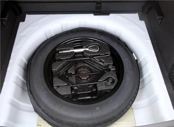 名爵ZS 2019款 1.5L 自动全球豪华版 国VI 其他细节类   备胎