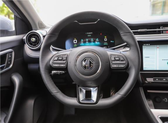名爵6新能源 2018款 45T E-DRIVE智驱混动PILOT尊享互联网版 中控类   驾驶位