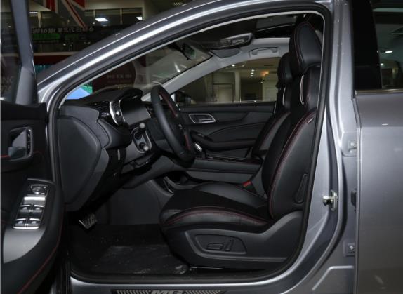 名爵6新能源 2020款 1.5T 混动领潮豪华版 车厢座椅   前排空间