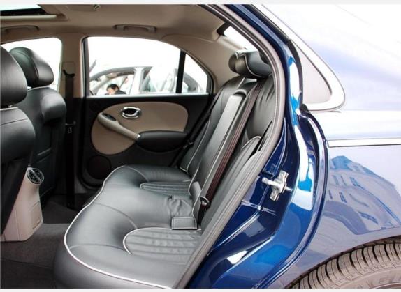 MG7 2007款 1.8T 豪华版 车厢座椅   后排空间
