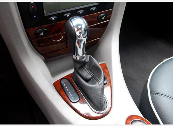 MG7 2007款 2.5L 自动加长旗舰型 中控类   挡把