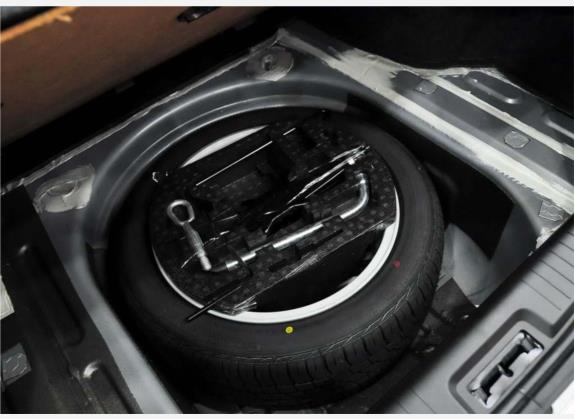 MG7 2009款 1.8T 自动加长豪华版 其他细节类   备胎