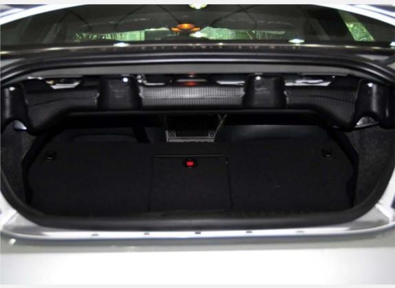 MG7 2009款 1.8T 自动加长豪华版 车厢座椅   后备厢