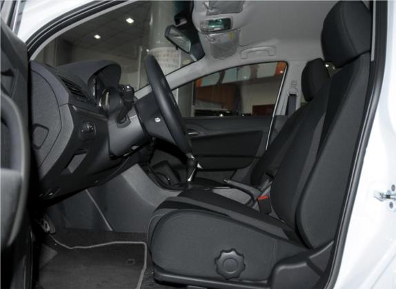名爵5 2012款 1.5L 手动精英版 车厢座椅   前排空间