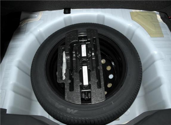 名爵5 2012款 1.5L 自动精英版 其他细节类   备胎