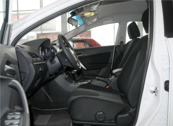 名爵5 2012款 1.5L 自动精英版 车厢座椅   前排空间