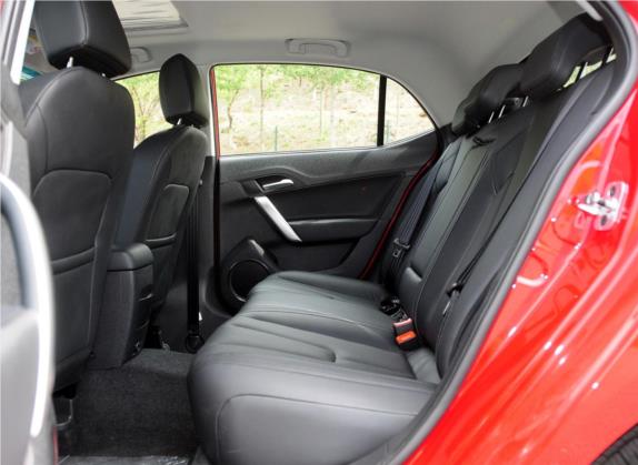 名爵5 2012款 1.5L 自动领航版 车厢座椅   后排空间