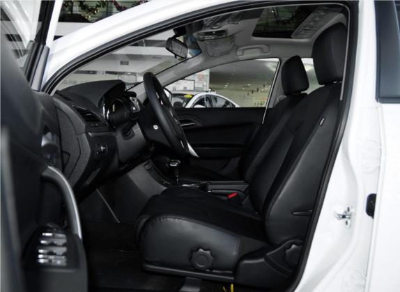 名爵5 2014款 1.5T 自动豪华型 车厢座椅   前排空间