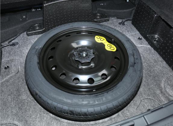 MG领航 2021款 300TGI 自动两驱Trophy尊享版 其他细节类   备胎