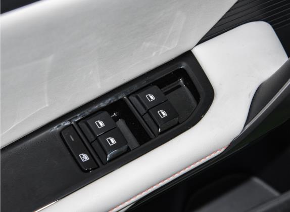 MG MULAN 2022款 425km 豪华版 车厢座椅   门窗控制