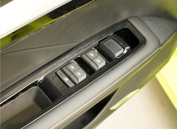 MG5天蝎座 2022款 1.5T Trophy运动旗舰版 车厢座椅   门窗控制