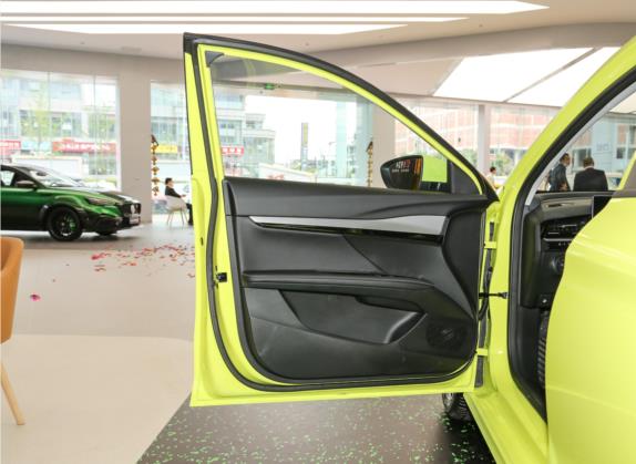 MG5天蝎座 2022款 1.5T 豪华版 车厢座椅   前门板