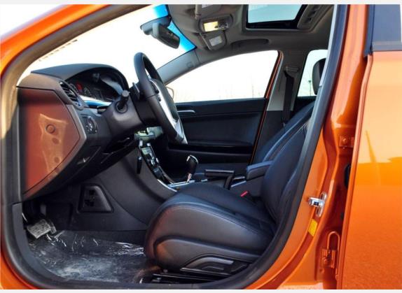 名爵6 2010款 掀背 1.8T 自动豪华版 车厢座椅   前排空间