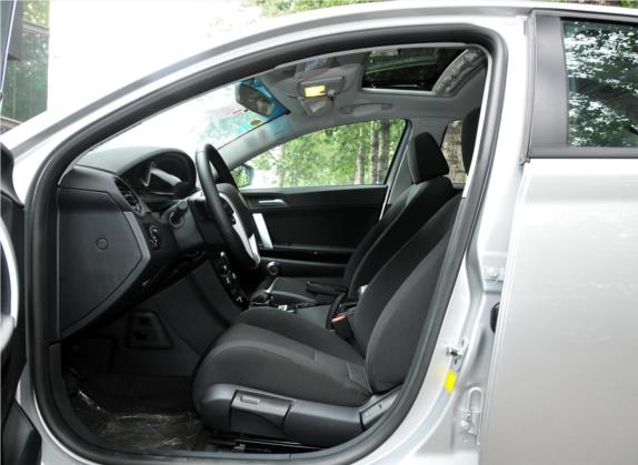 名爵6 2011款 三厢 1.8L 手动舒适版 车厢座椅   前排空间