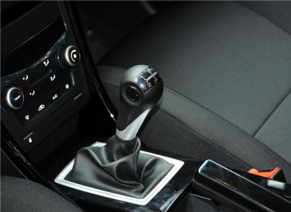 名爵6 2011款 三厢 1.8L 手动舒适版 中控类   挡把