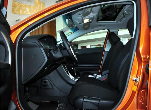 名爵6 2012款 掀背 1.8L 自动驾值版 车厢座椅   前排空间