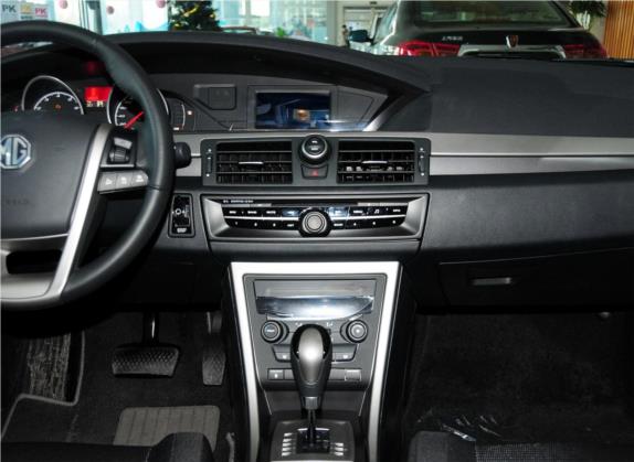名爵6 2013款 掀背 1.8L 自动驾值版 中控类   中控台