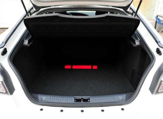 名爵6 2013款 掀背 1.8T 手动GT超值版 车厢座椅   后备厢