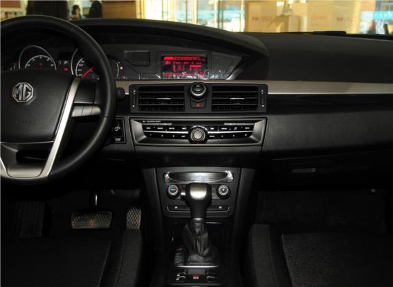 名爵6 2014款 掀背 1.8L 自动驾值版 中控类   中控台