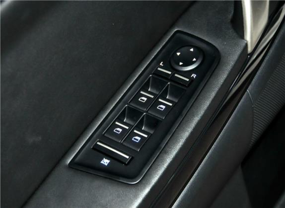 名爵6 2014款 掀背 1.8T 自动性能版 车厢座椅   门窗控制