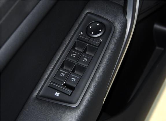 名爵6 2015款 掀背 1.8T 90周年赛道冠军版自动inkaNet精英型 车厢座椅   门窗控制