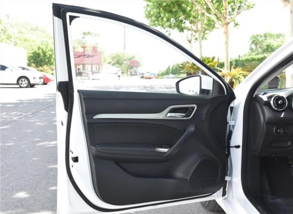名爵6 2019款 20T 自动星辉版 车厢座椅   前门板