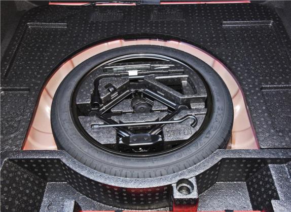 名爵6 2019款 20T 自动Trophy竞技版+运动尾排竞速套装 其他细节类   备胎