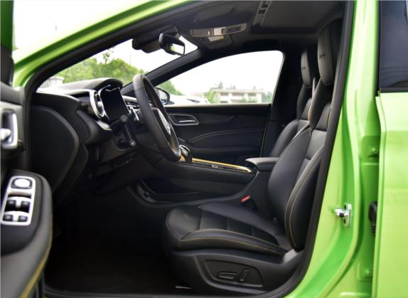 名爵6 2020款 1.5T 自动Trophy智驾旗舰版 车厢座椅   前排空间