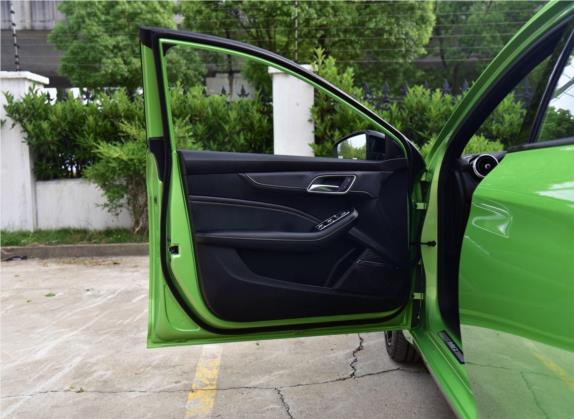 名爵6 2020款 1.5T 自动Trophy智驾旗舰版 车厢座椅   前门板