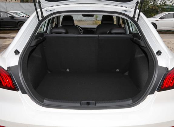 名爵6 2021款 Pro 1.5T 自动领潮豪华版 车厢座椅   后备厢