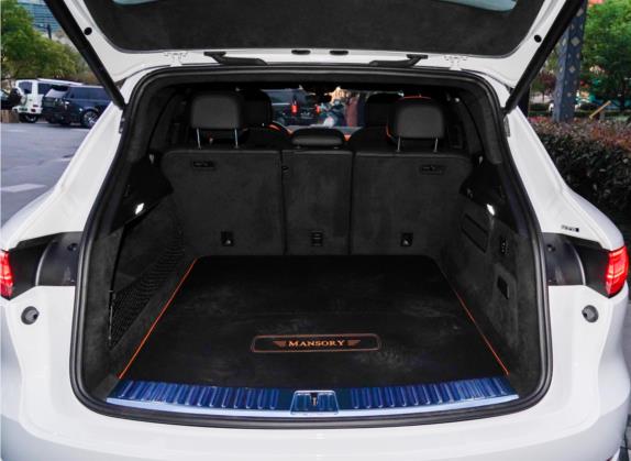 迈莎锐Cayenne 2021款 3.0T Black Carbon 车厢座椅   后备厢
