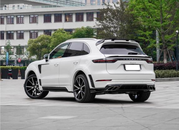 迈莎锐Cayenne 2021款 3.0T Black Carbon 外观   斜后