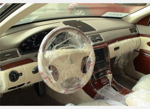 迈巴赫 2005款 5.5T 62 中控类   驾驶位