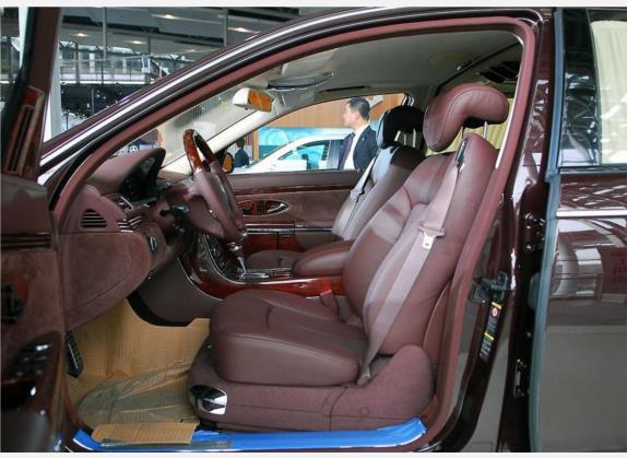 迈巴赫 2005款 5.5T 62 车厢座椅   前排空间