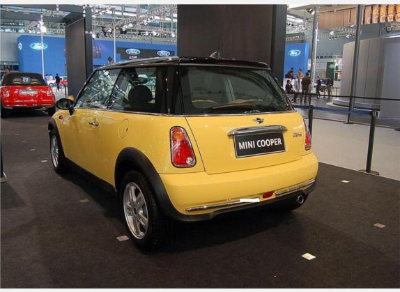 MINI 2007款 1.6L COOPER Fun 外观   斜后